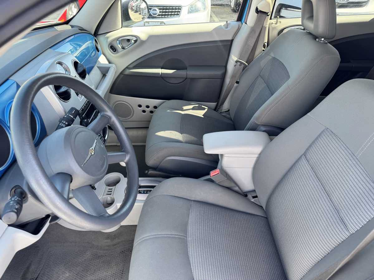 Used 2008 Chrysler PT Cruiser Touring FWD image 36