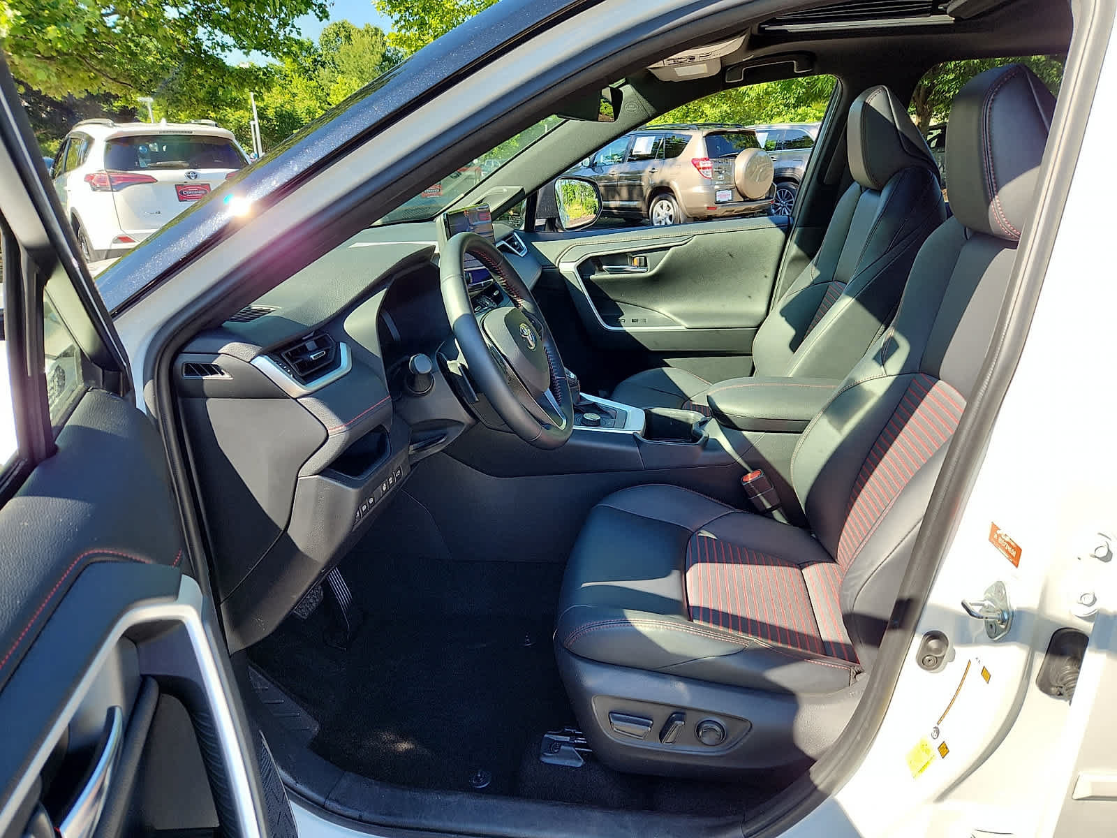 Certified 2023 Toyota RAV4 XSE w/ Weather Package AWD/4WD image 15