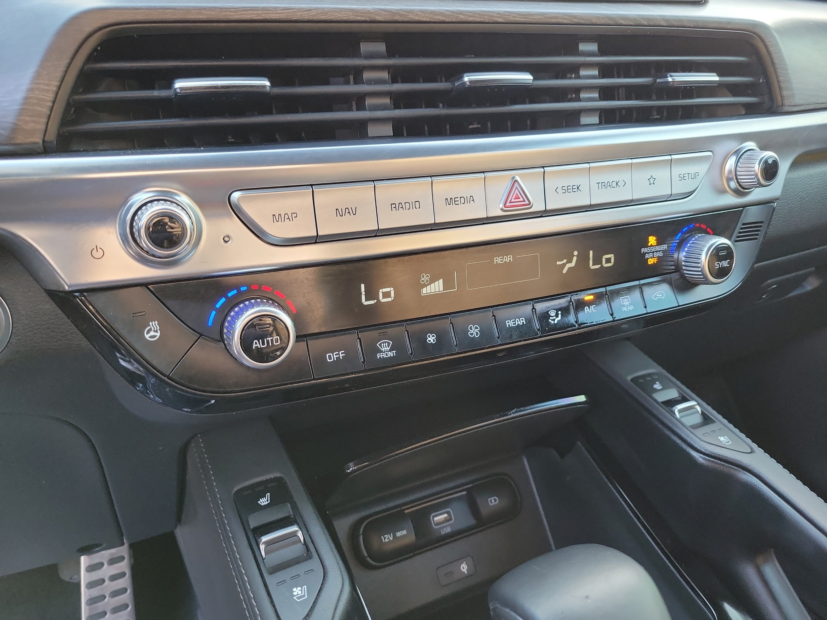 Certified 2021 Kia Telluride SX w/ SX Prestige Package AWD/4WD image 19