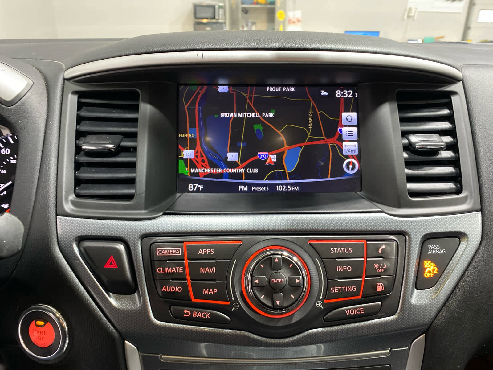 Used 2018 Nissan Pathfinder SL w/ Midnight Edition Package image 20