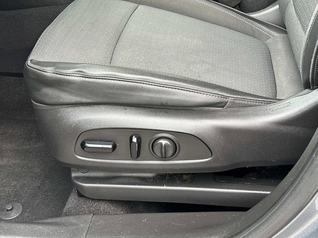 Used 2021 Buick Encore GX Select w/ Sport Touring Package FWD image 21
