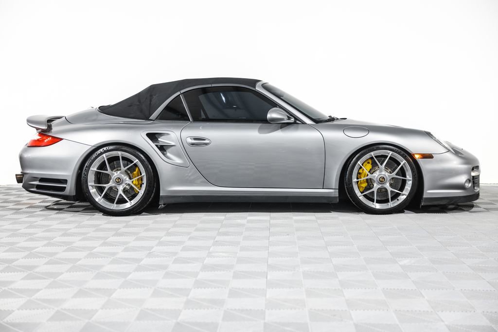 Used 2012 Porsche 911 Turbo S AWD/4WD image 18