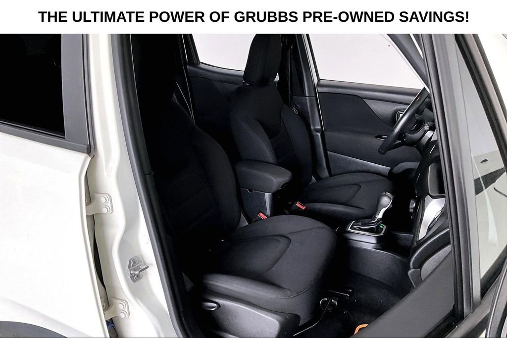 Used 2020 Jeep Renegade Latitude FWD image 10