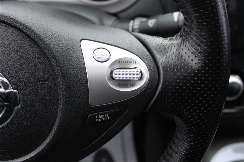 Used 2011 Nissan Juke SL w/ Chrome Pkg image 16