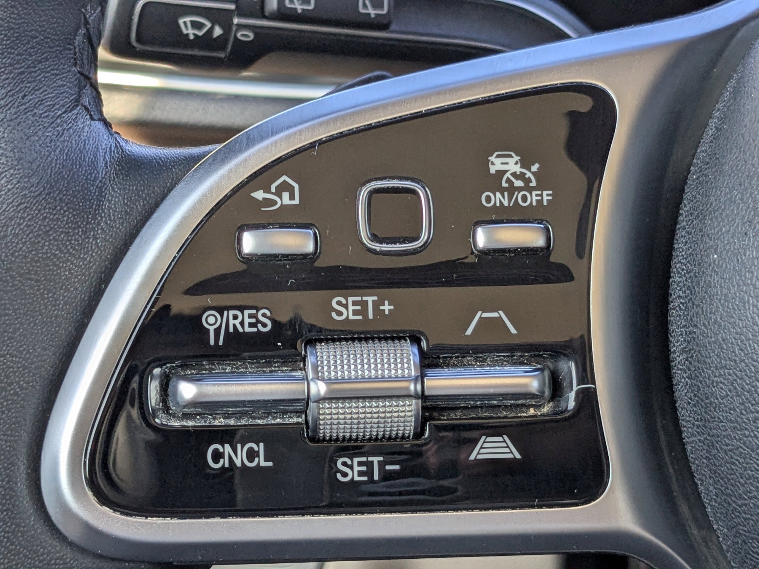 Used 2023 Mercedes-Benz GLE 350 4MATIC image 26