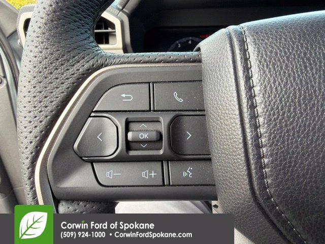Used 2025 Toyota Tacoma TRD Sport AWD/4WD image 18