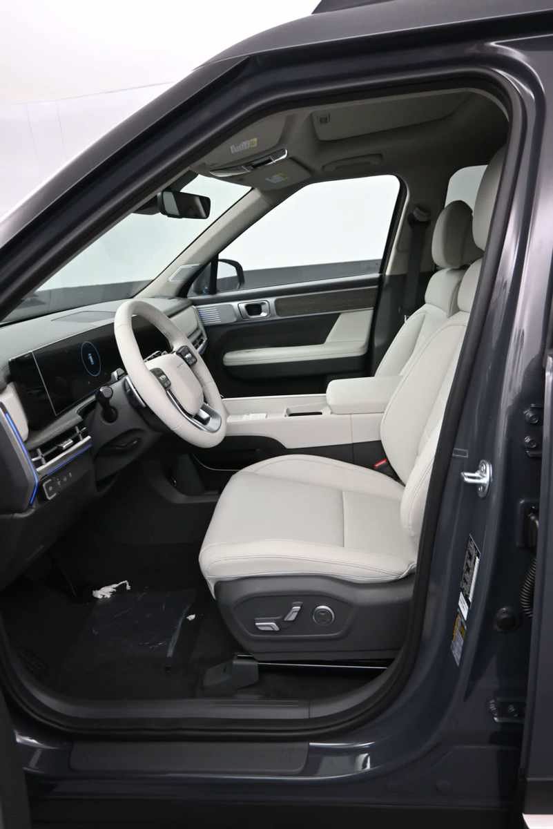 New 2027 Hyundai Santa Fe Limited AWD/4WD image 11