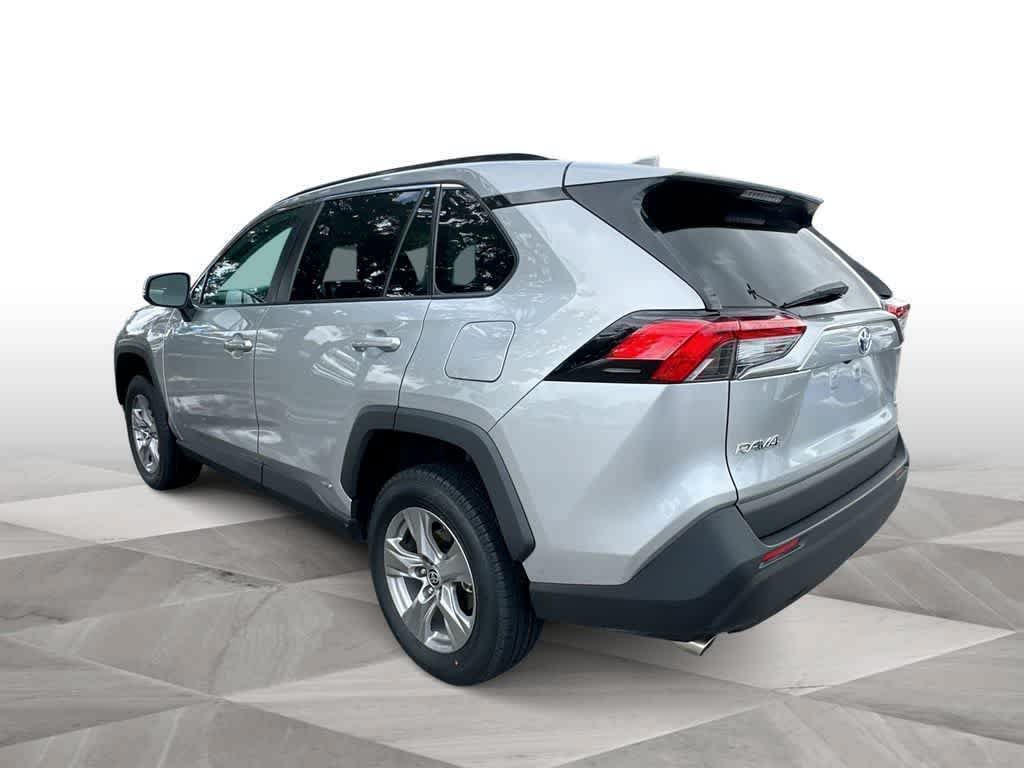 Used 2023 Toyota RAV4 LE AWD/4WD image 5