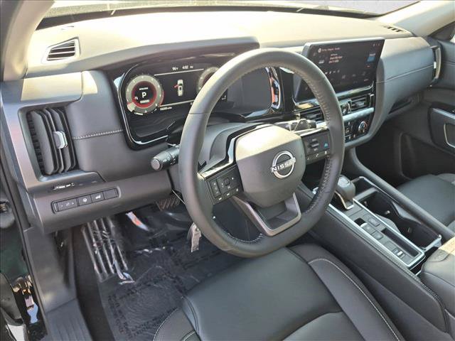 Used 2026 Nissan Pathfinder SL FWD image 10