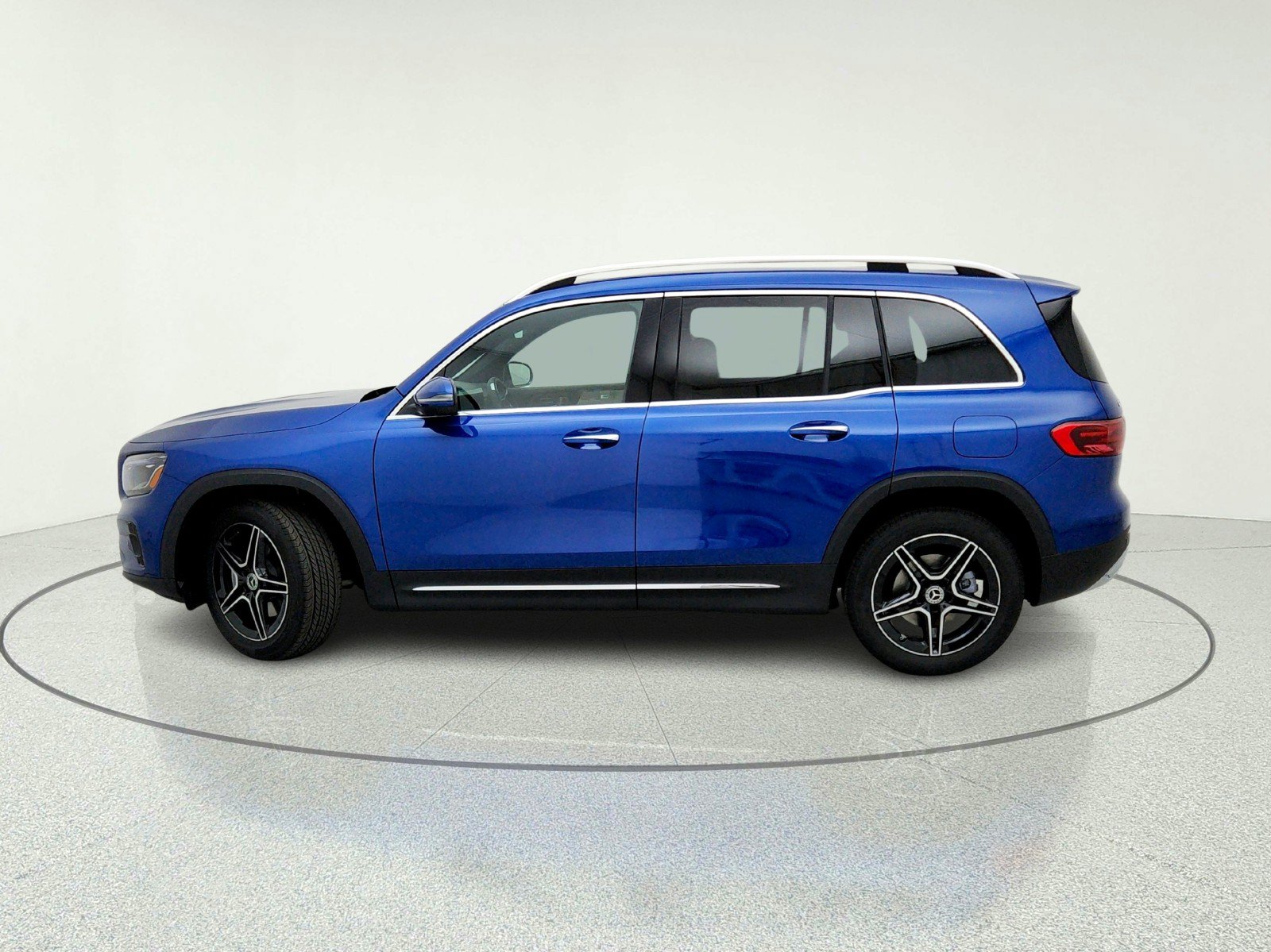 New 2026 Mercedes-Benz GLB 250 image 14