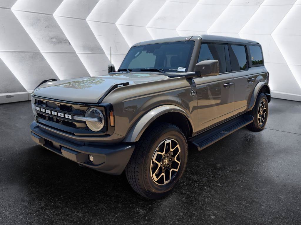 New 2026 Ford Bronco Outer Banks AWD/4WD image 3