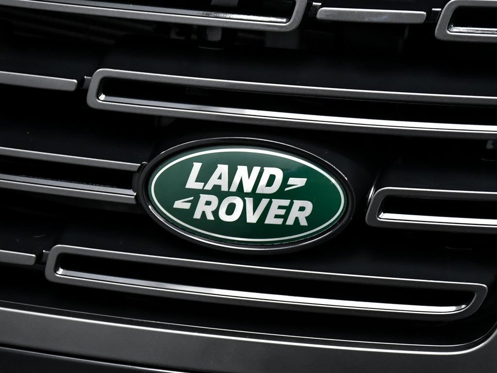 Used 2025 Land Rover Range Rover SE AWD/4WD image 97