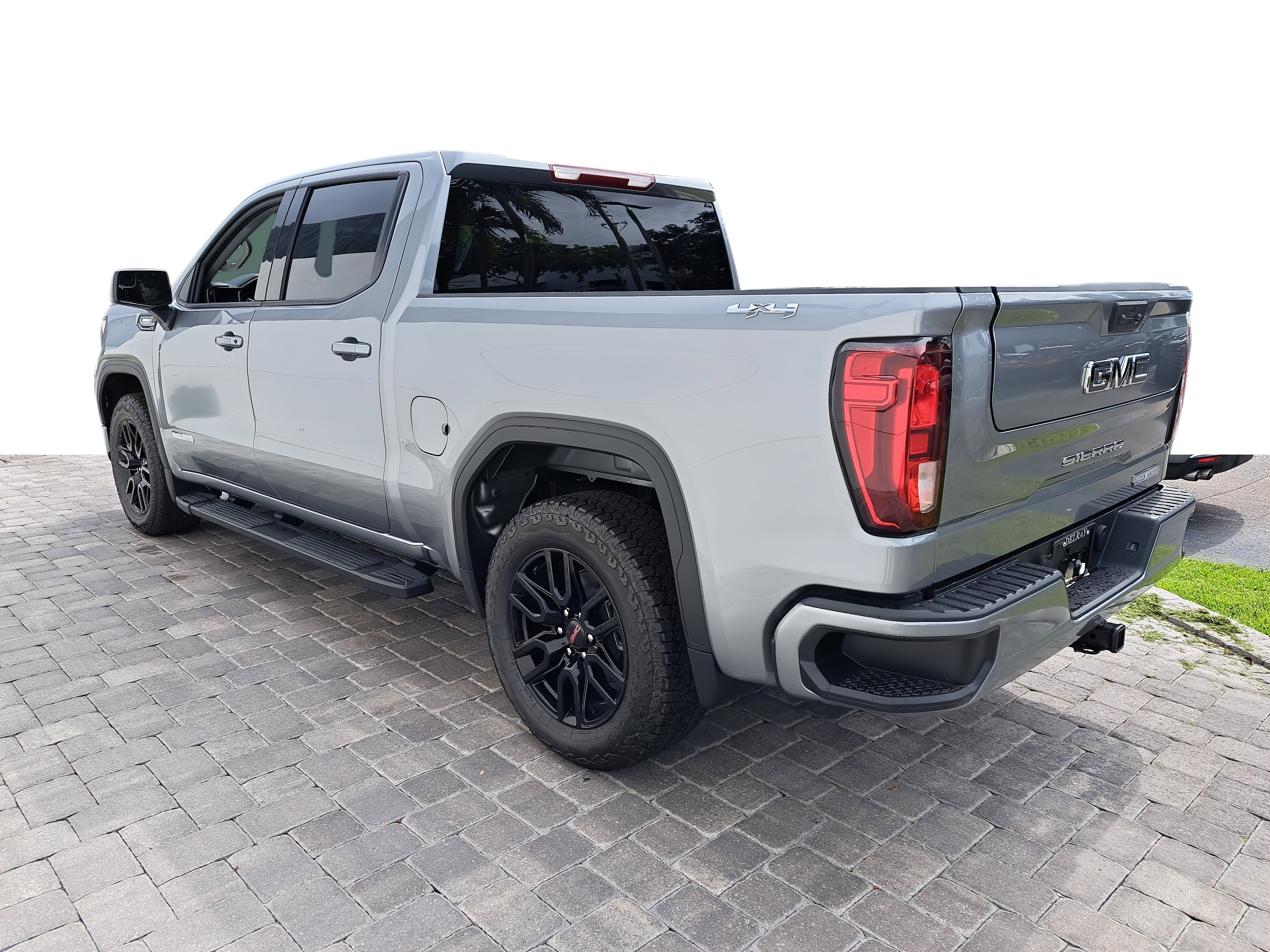 New 2025 GMC Sierra 1500 Elevation w/ LPO, Elevation Black Package image 4