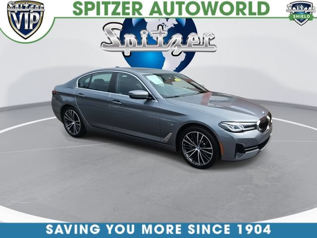 Used 2023 BMW 530e xDrive AWD/4WD image 3