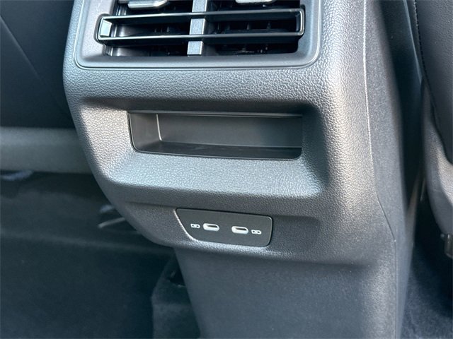 New 2026 Volkswagen Tiguan SE R-Line image 28
