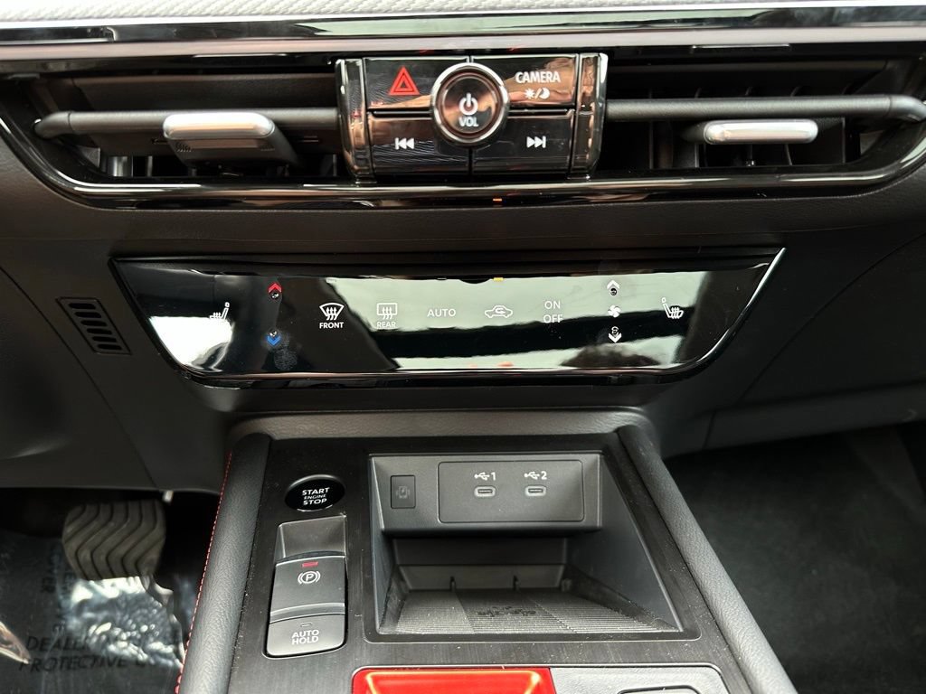 New 2025 Nissan Kicks SR w/ SR Premium Package AWD/4WD image 26