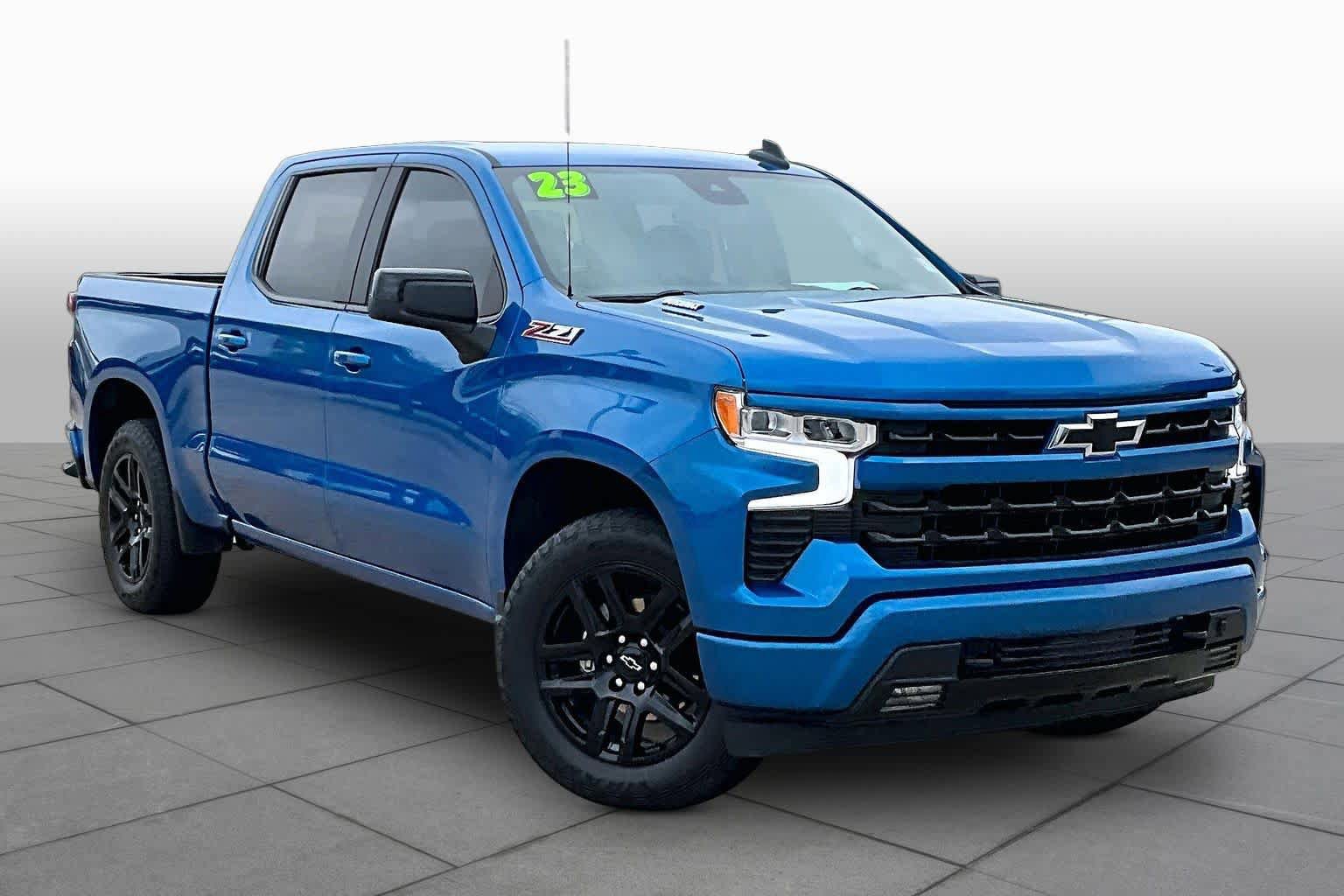 Used 2023 Chevrolet Silverado 1500 RST AWD/4WD image 3