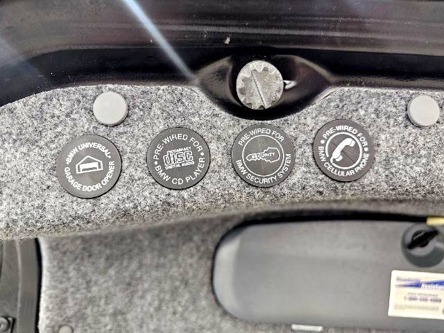 Used 2002 BMW 325i Sedan image 39