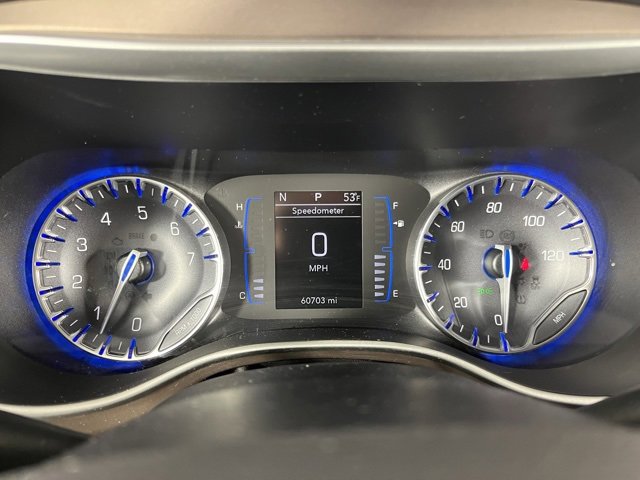 Used 2020 Chrysler Voyager L image 16