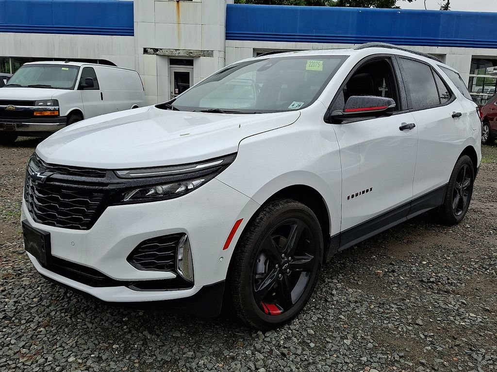 Used 2024 Chevrolet Equinox Premier AWD/4WD image 3