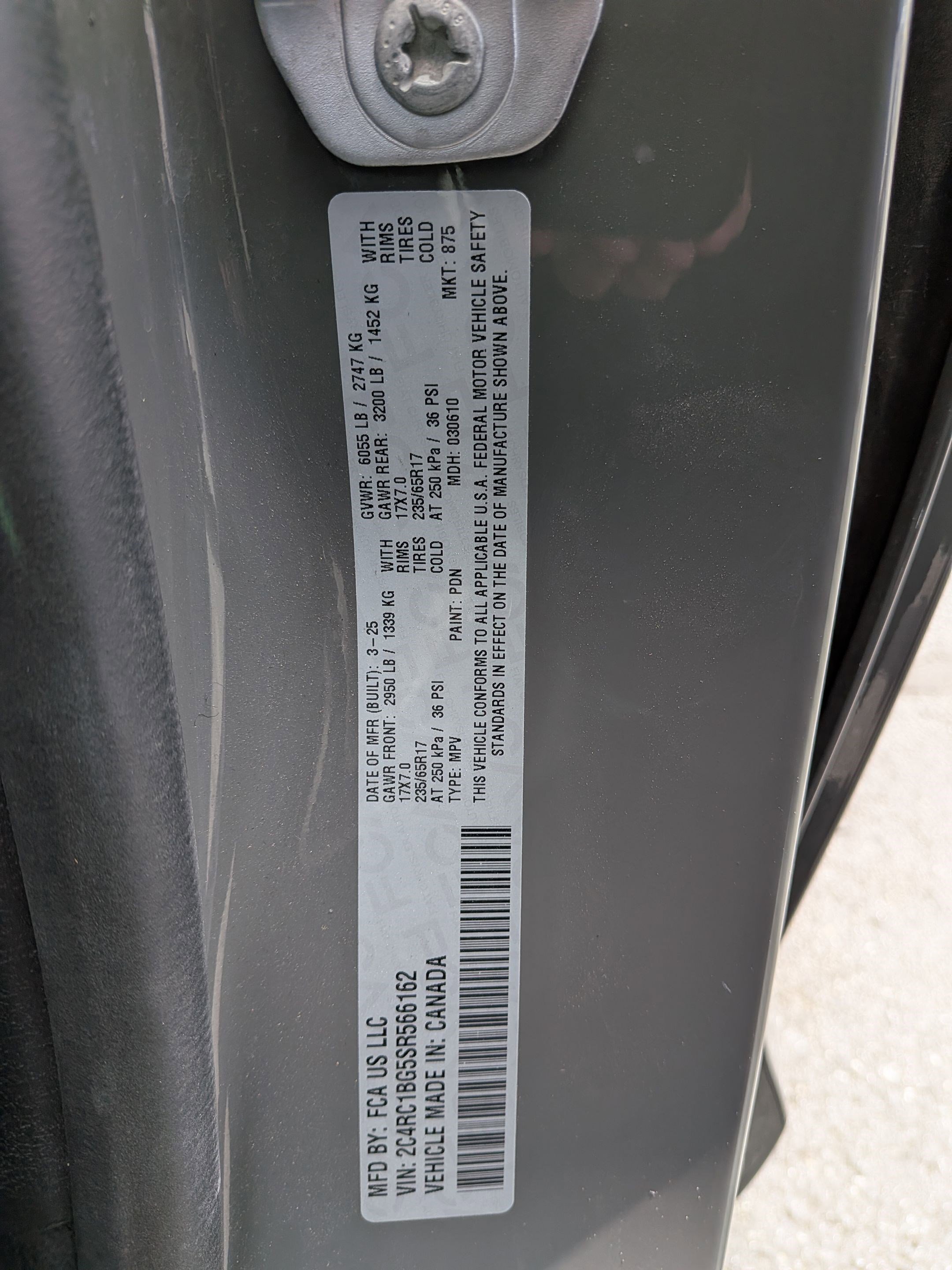 Used 2025 Chrysler Pacifica Select image 35