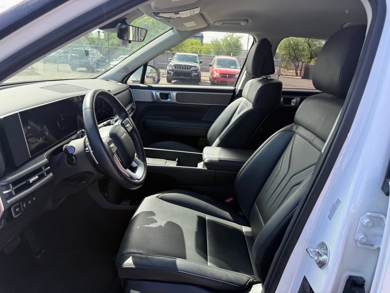 Used 2025 Hyundai Santa Fe SEL AWD/4WD image 11