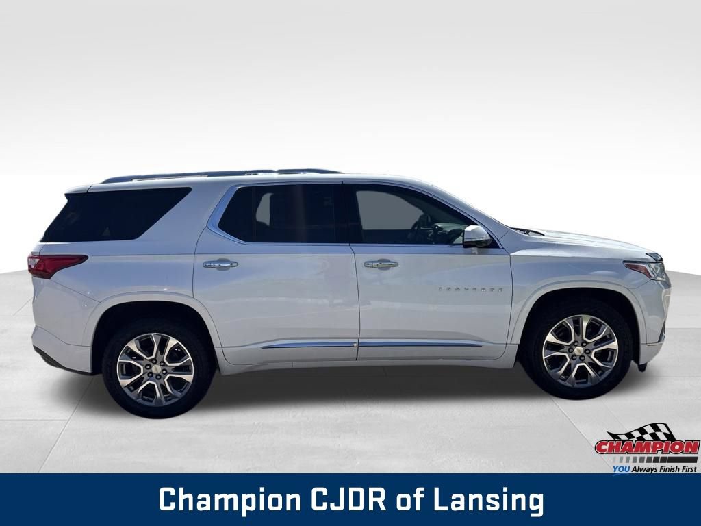 Used 2019 Chevrolet Traverse Premier w/ Driver Confidence II Package FWD image 9