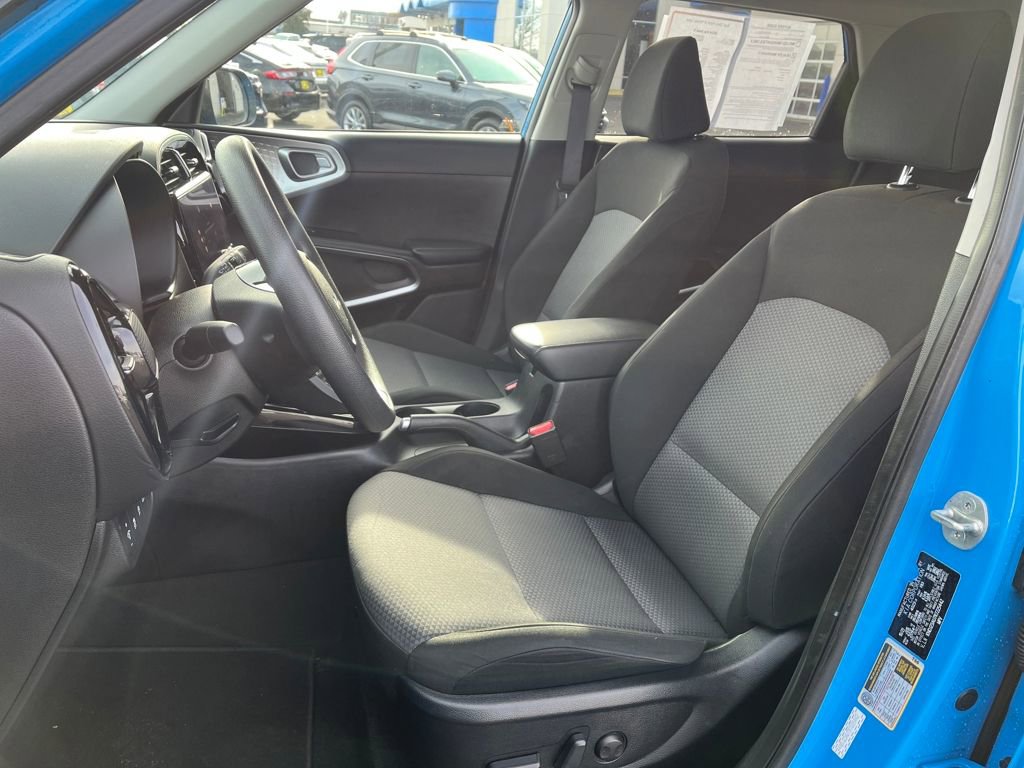 Used 2024 Kia Soul S image 11