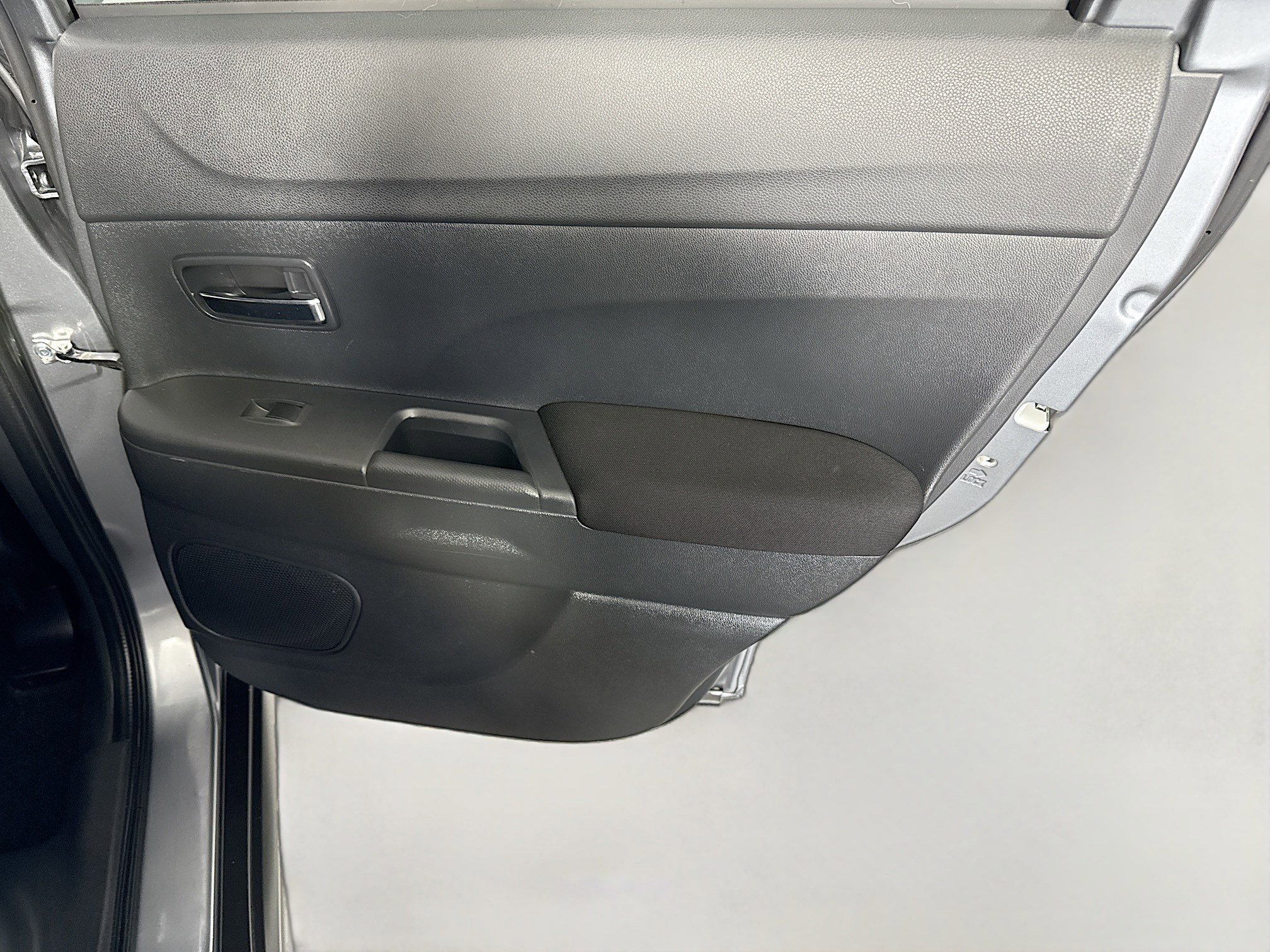 Used 2024 Mitsubishi Outlander Sport ES image 27