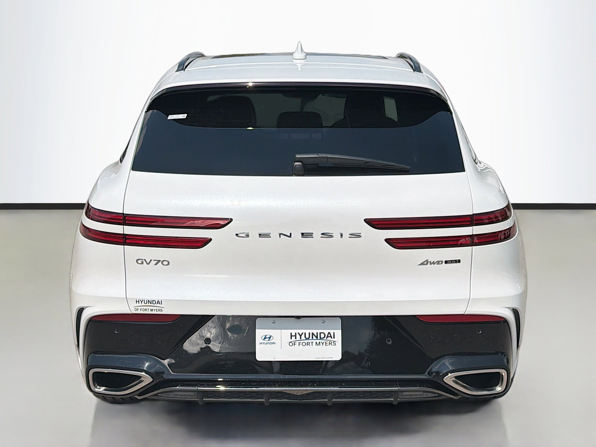 Used 2026 Genesis GV70 3.5T Sport Prestige image 4