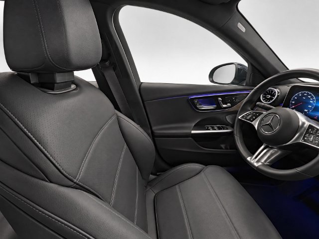 Used 2024 Mercedes-Benz C 300 4MATIC Sedan image 18
