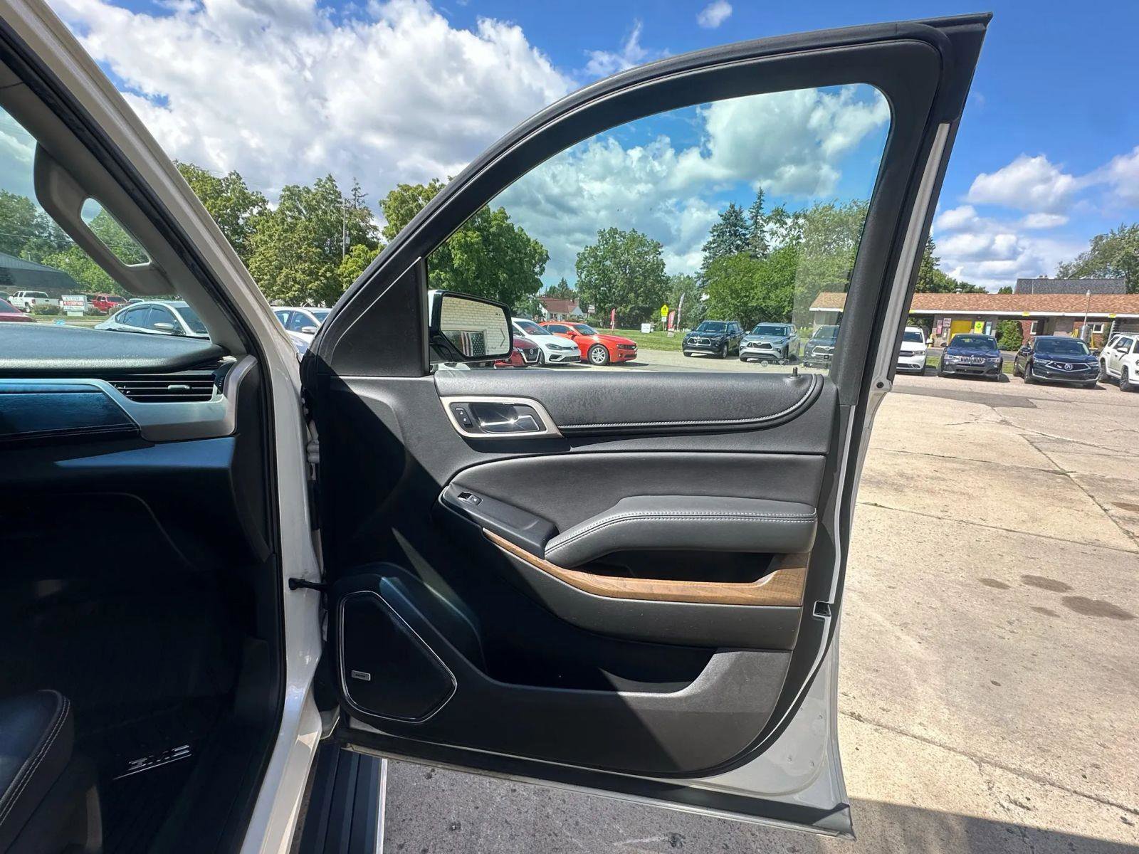 Used 2018 GMC Yukon XL Denali w/ Denali Ultimate Package image 80