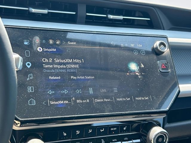 New 2027 Chevrolet Bolt LT w/ Comfort Package FWD image 29