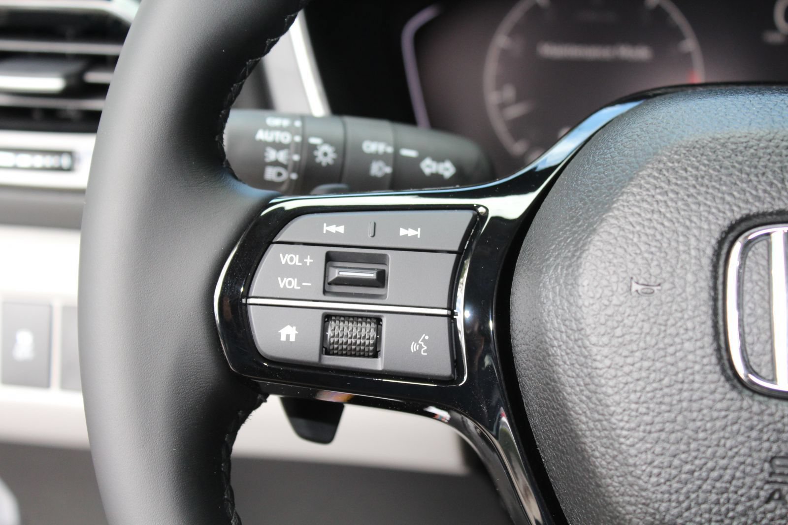 New 2025 Honda Pilot EX-L image 31