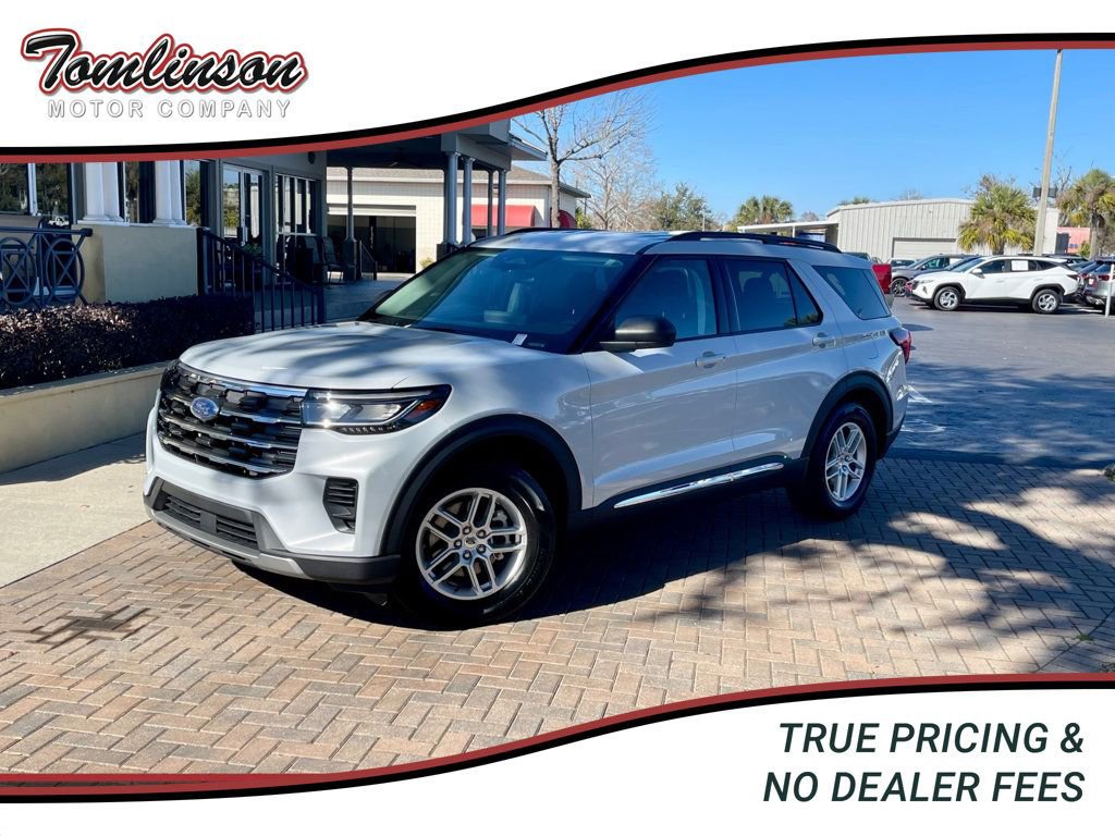 Used 2025 Ford Explorer Active image 1