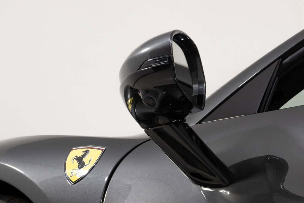 Used 2025 Ferrari 296 GTS image 17