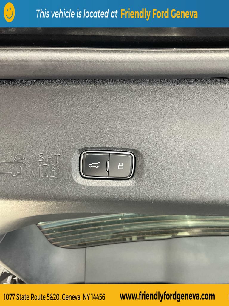 Used 2025 Ford Expedition Max Active AWD/4WD image 68