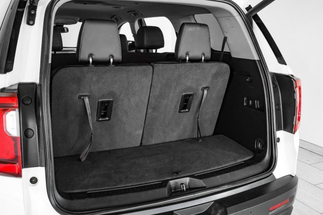 Used 2023 GMC Acadia SLT image 48