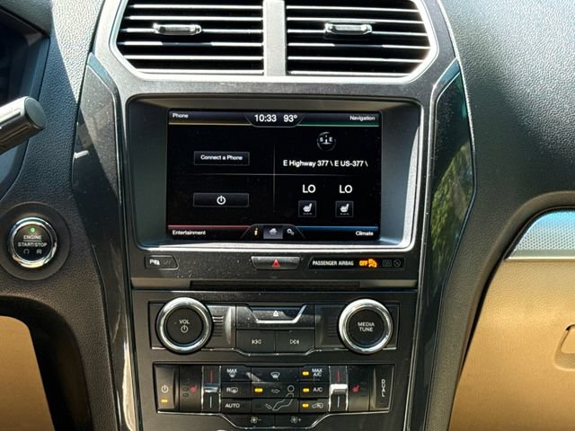 Used 2016 Ford Explorer XLT w/ Equipment Group 202A FWD image 13