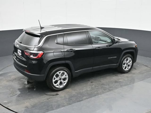 Used 2025 Jeep Compass Sport w/ Mopar Graphics Package AWD/4WD image 30