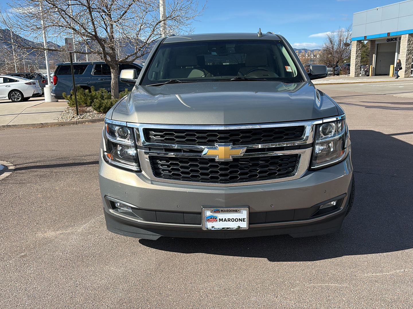 Used 2018 Chevrolet Suburban LT w/ Luxury Package image 2