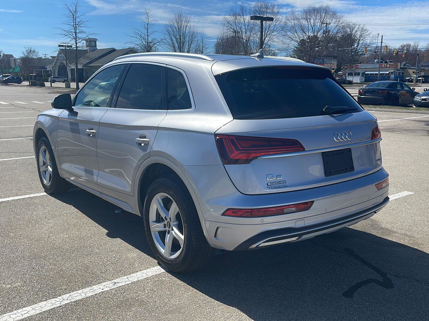 Used 2023 Audi Q5 2.0T Premium w/ Convenience Package image 7
