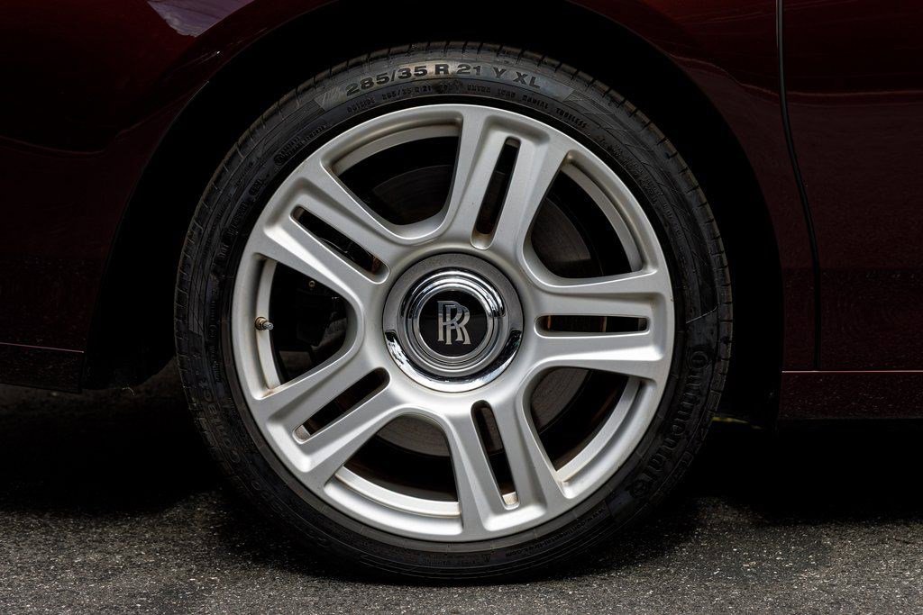 Used 2016 Rolls-Royce Ghost image 17