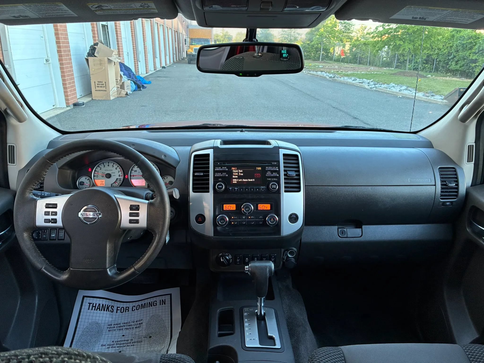 Used 2014 Nissan Frontier PRO-4X AWD/4WD image 17