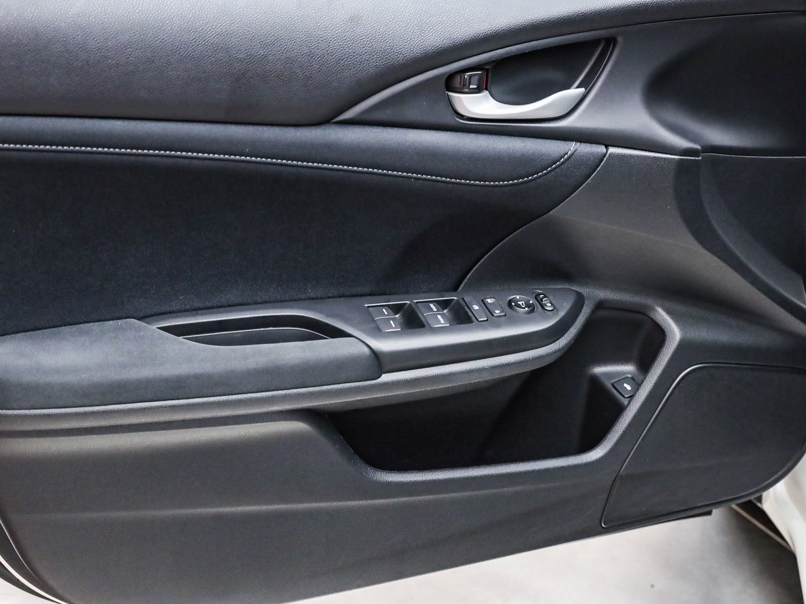 Used 2019 Honda Insight EX image 20