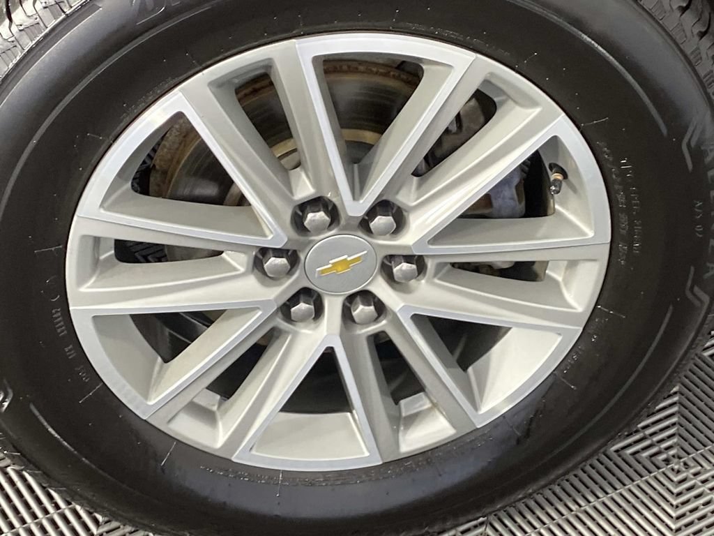 Used 2023 Chevrolet Traverse LT w/ LPO, Floor Liner Package AWD/4WD image 30