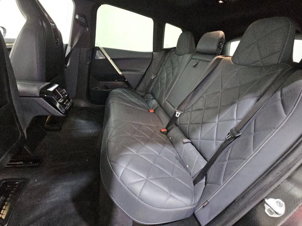 Used 2023 BMW iX M60 w/ Executive Package image 15