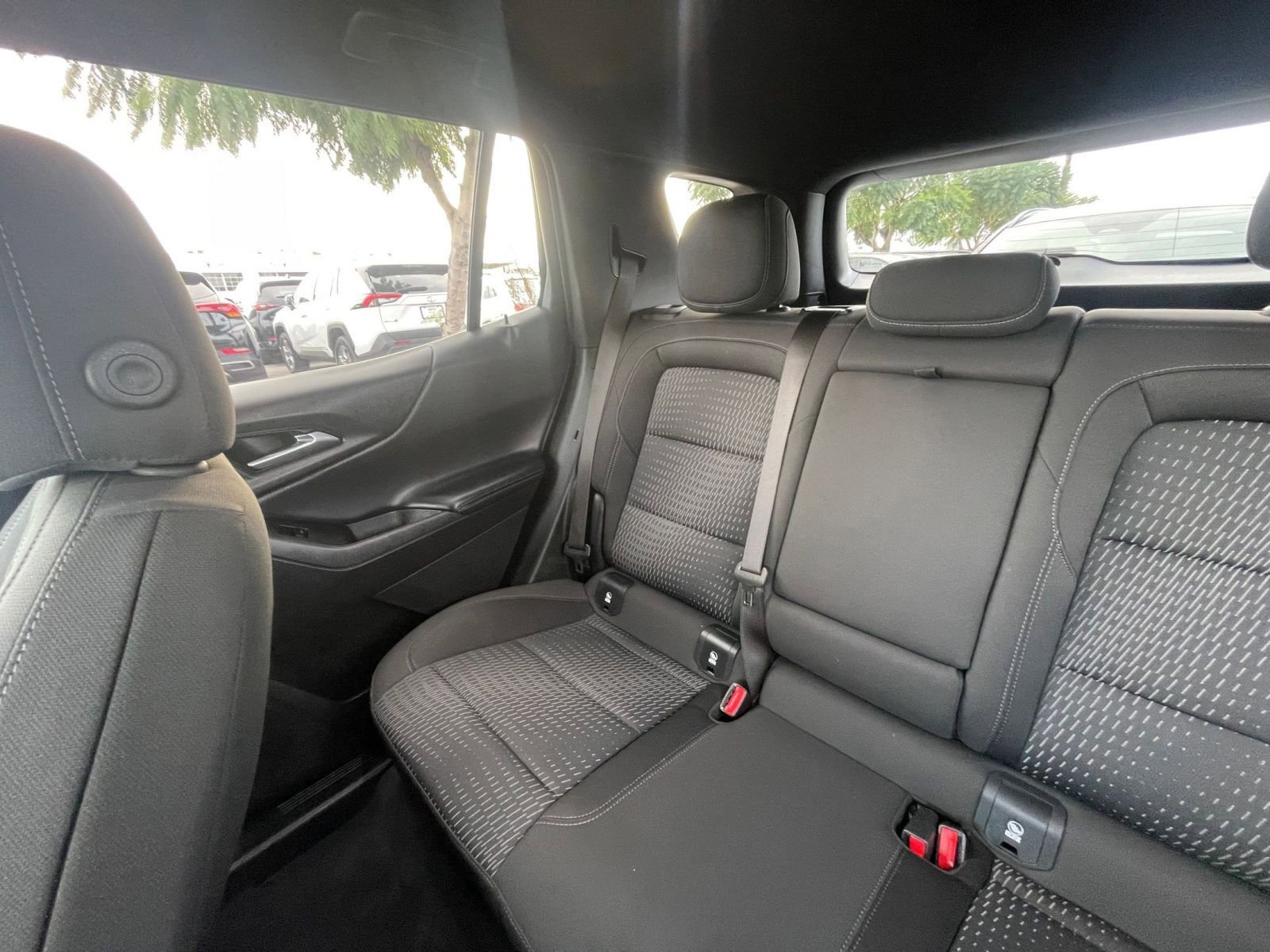 Used 2025 Chevrolet Equinox LT image 39