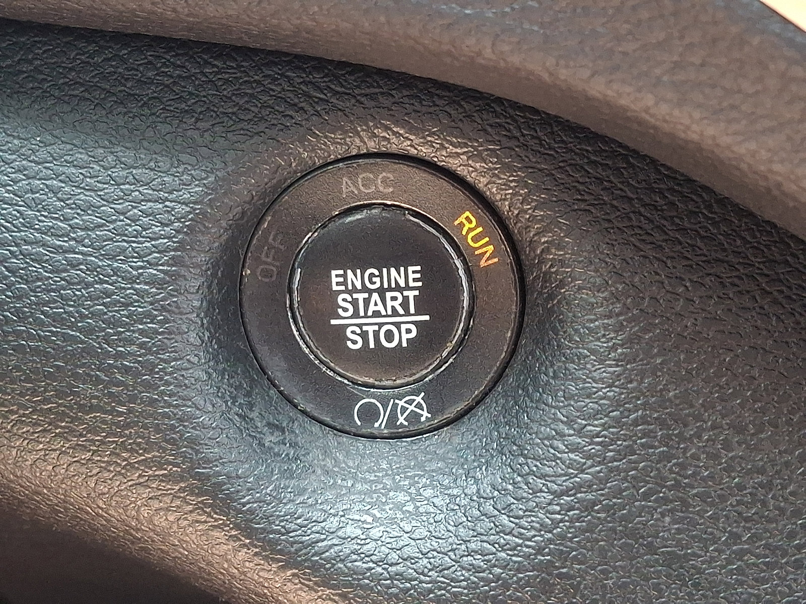 Used 2018 Jeep Cherokee Limited AWD/4WD image 22