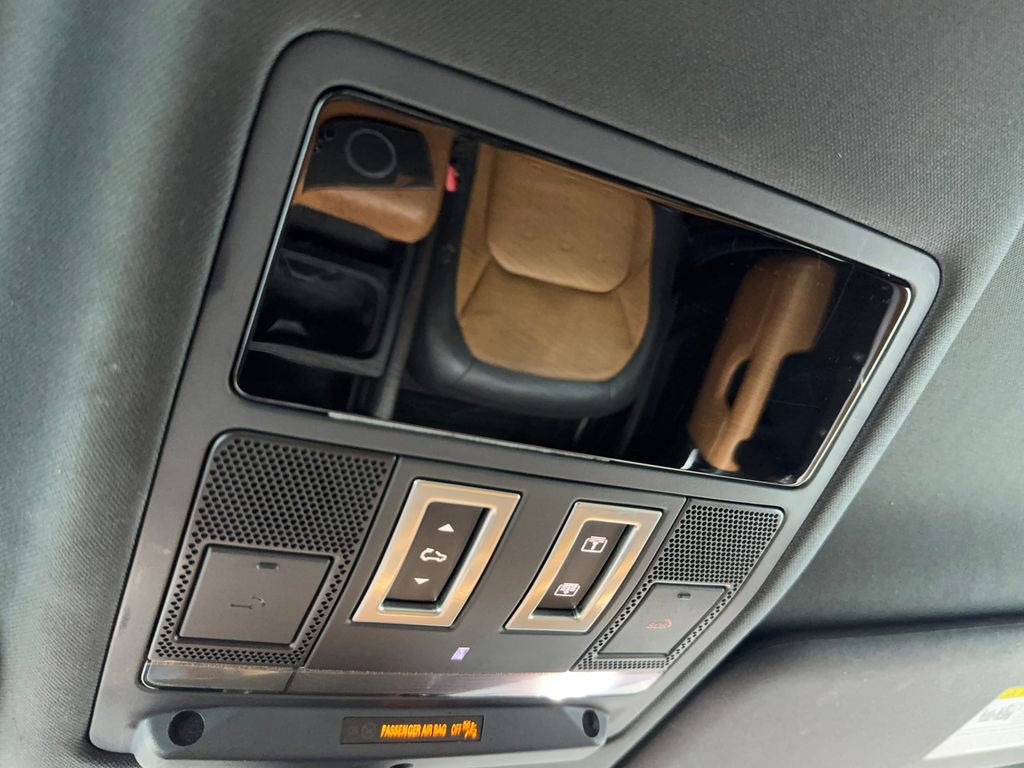 Used 2024 Land Rover Defender 110 X image 34